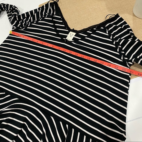 Free People Striped Peplum Top Sz M black white - Picture 6 of 6